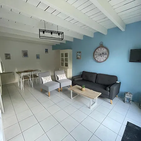 Du Dolmen Des Trois Hiboux Apartment