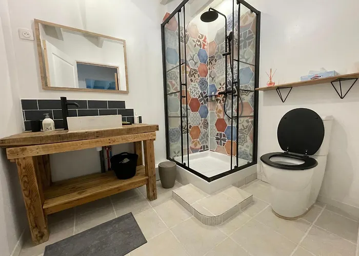 Du Dolmen Des Trois Hiboux Apartment *